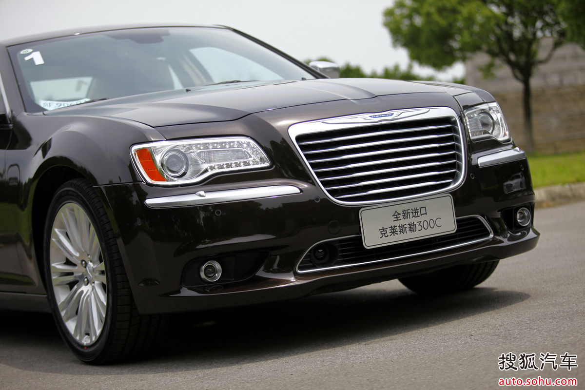 {老虎機}(美国克莱斯勒汽车公司的总经理)