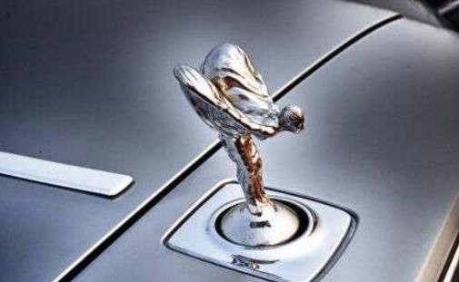 {賭馬}(劳斯莱斯三种车标的区别图片)