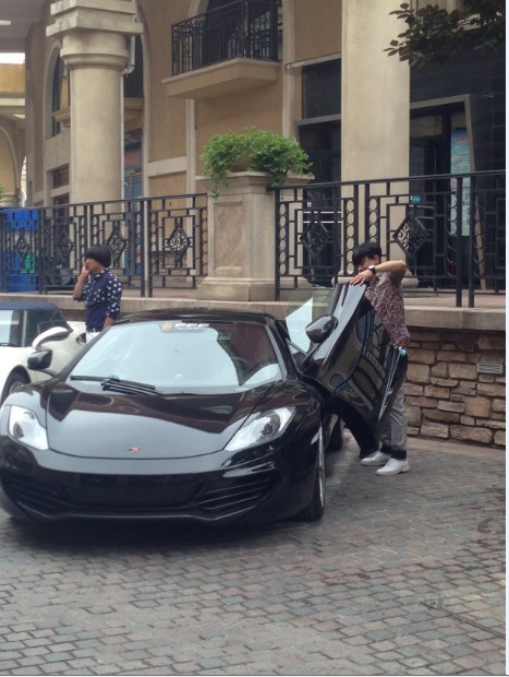 {投注}(9000万迈巴赫高清图片)