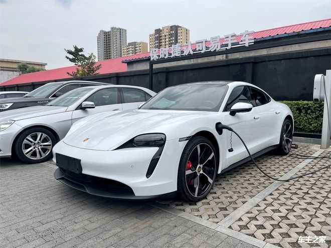 {六合彩}(保时捷跑车报价及图片718)